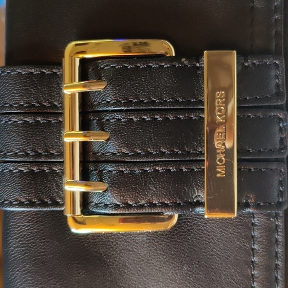 Michael Kors Clutch - Picture 8 of 8